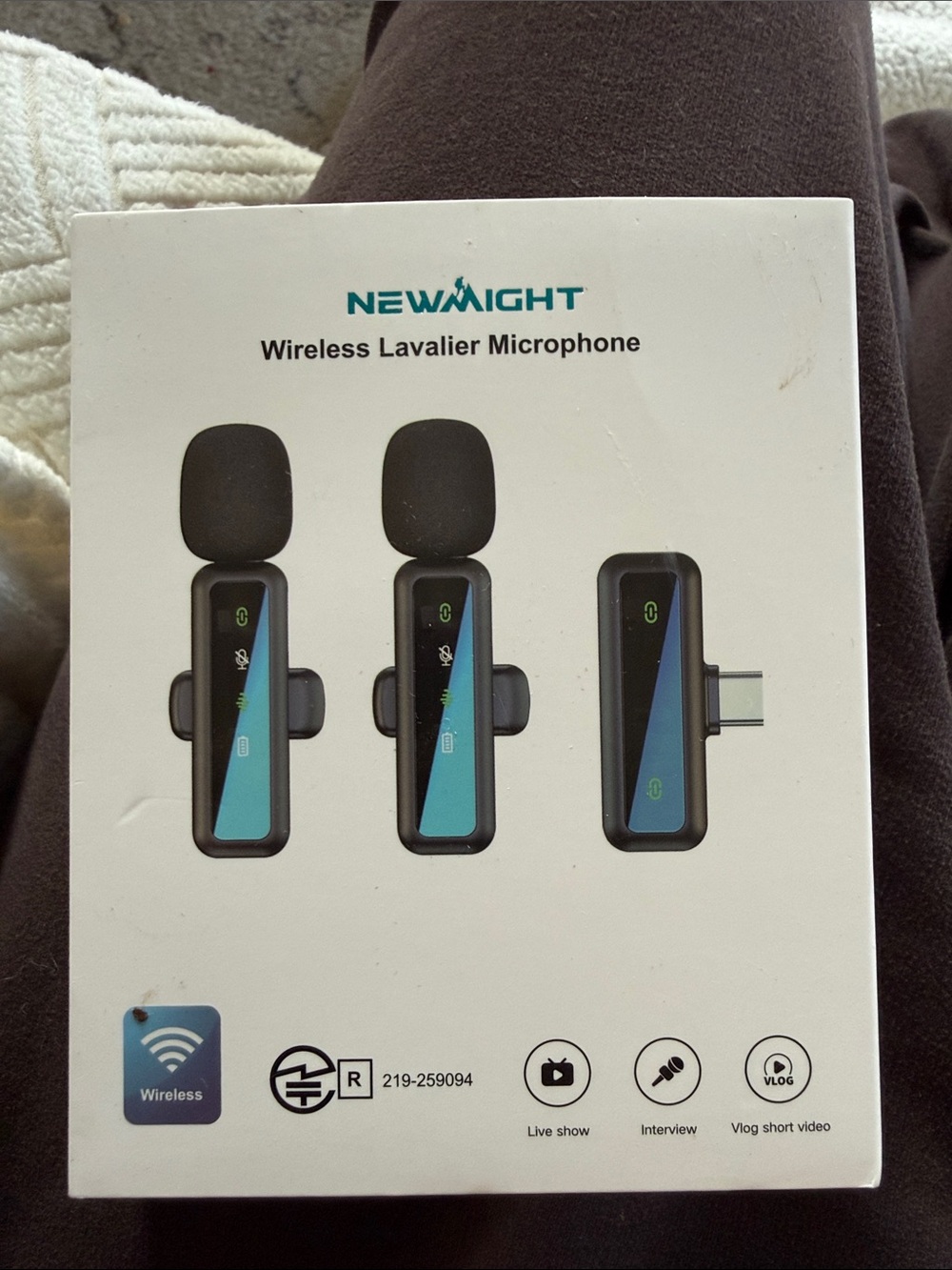 Wireless Lavalier Microphone - Black with Teal Accent